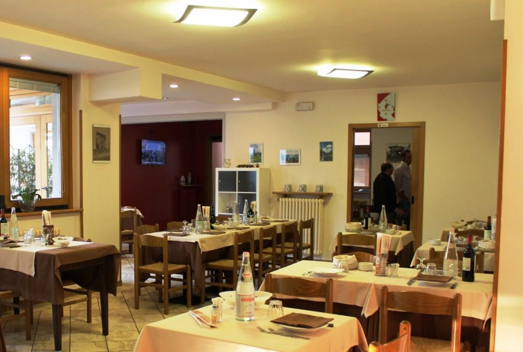 Bar Trattoria Colombina Affittacamere ボッシコ エクステリア 写真